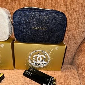 Chanel holiday 2023 gift set